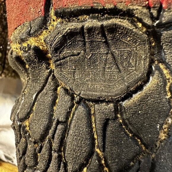 VTG LYKES ? Trade Mark Child Display Boot Black Red Crackle Decor 1962 Newspaper - Picture 11 of 13